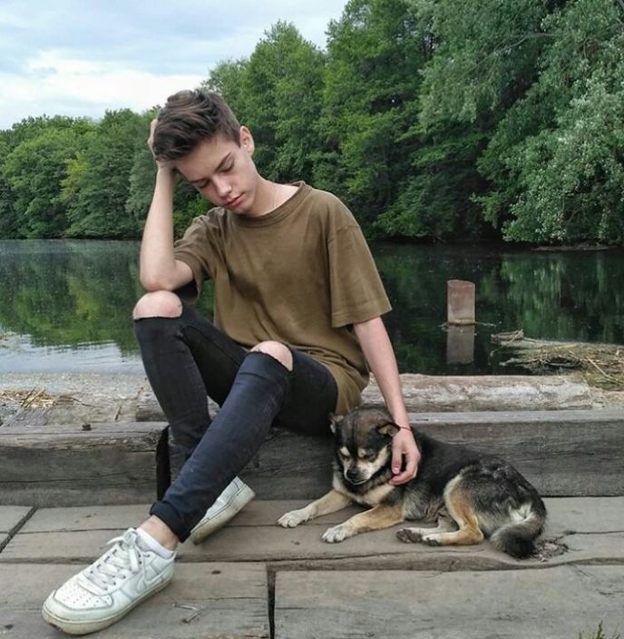 ..........................