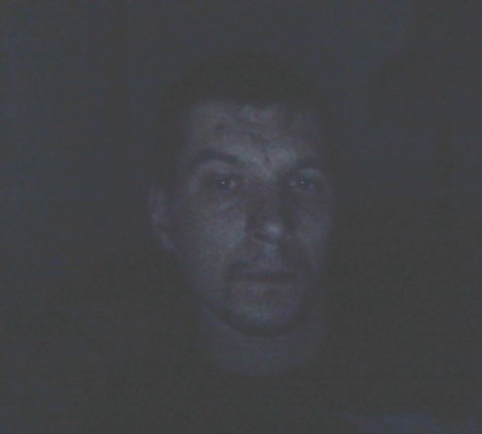 русский парень скучает...