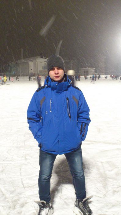 на катке