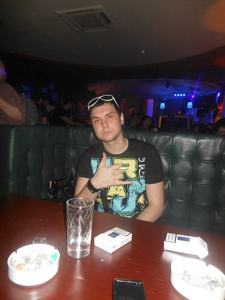 в трибуне)