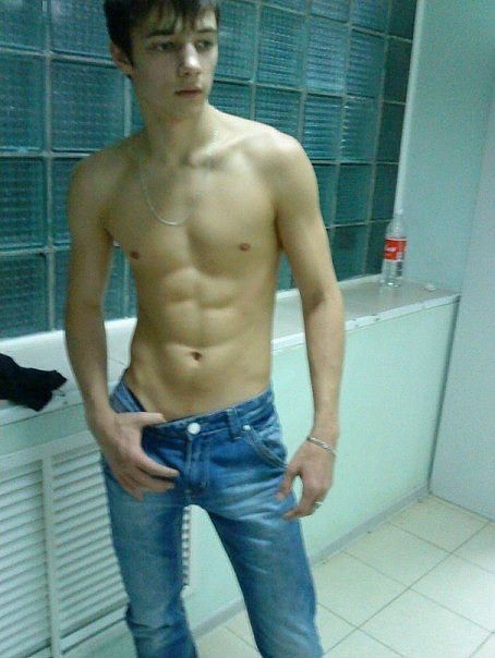 я перед Басиком