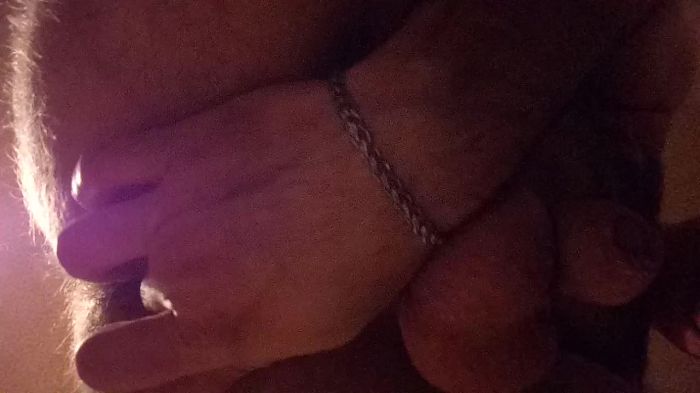 Дрочу своё очко