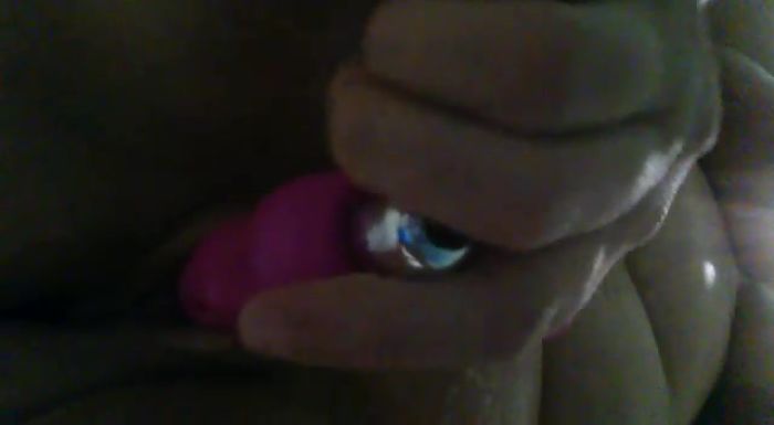 Алена и игрушка