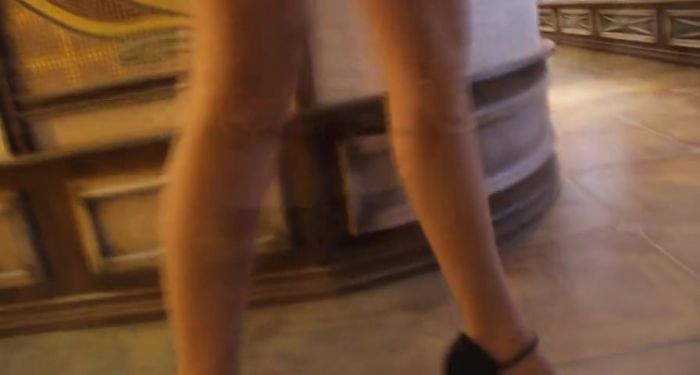 Кто бы в туалете отсосал