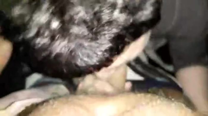 миньет на речке ночью