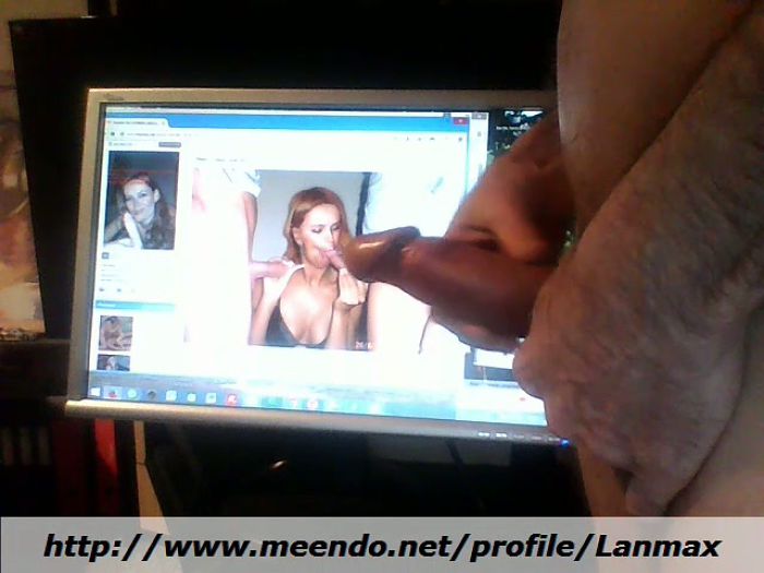 Кончаю на фото Натусик (точное попадание)