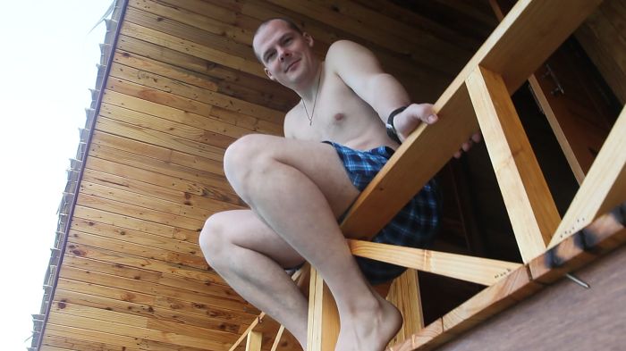 Прыжок со второго этажа