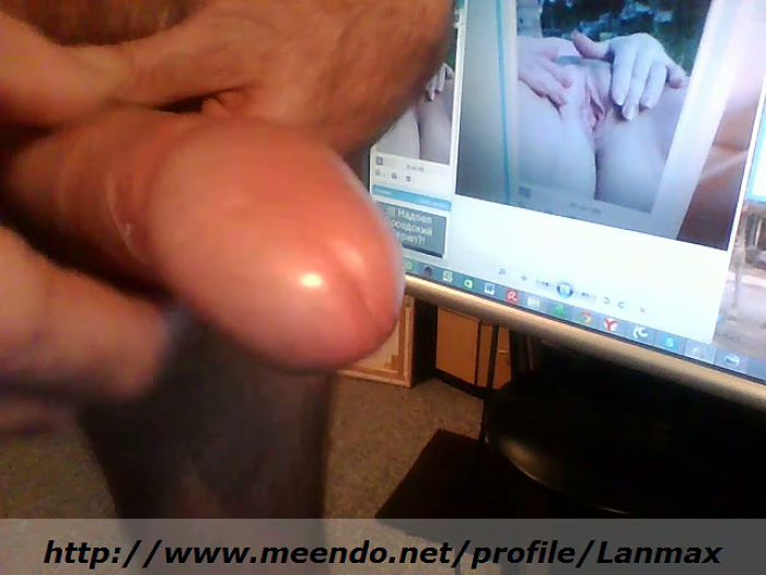 Дрочу и кончил на пиздатое фото подруги!